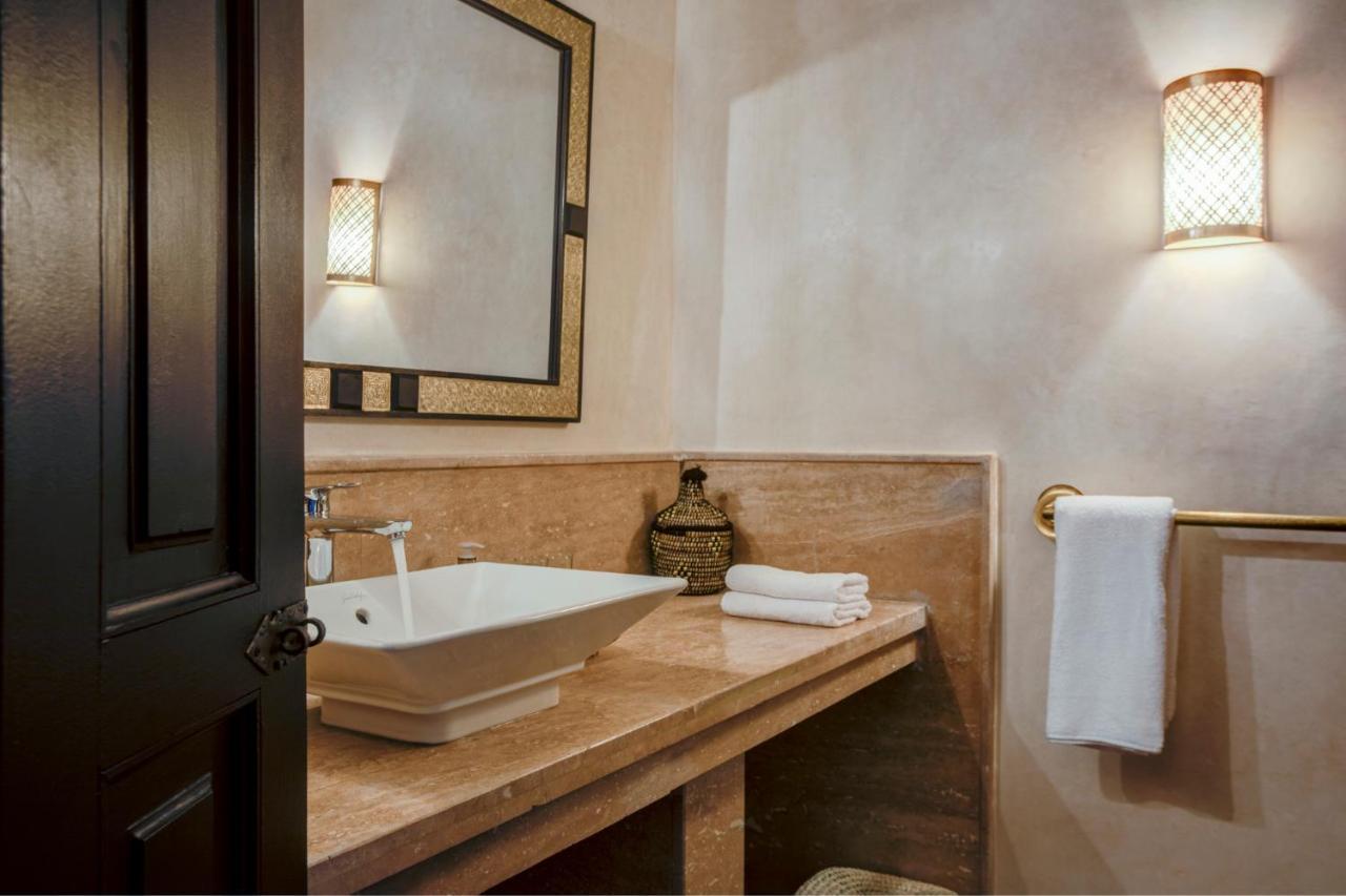Hôtel Oasis Dakhla Bagian luar foto