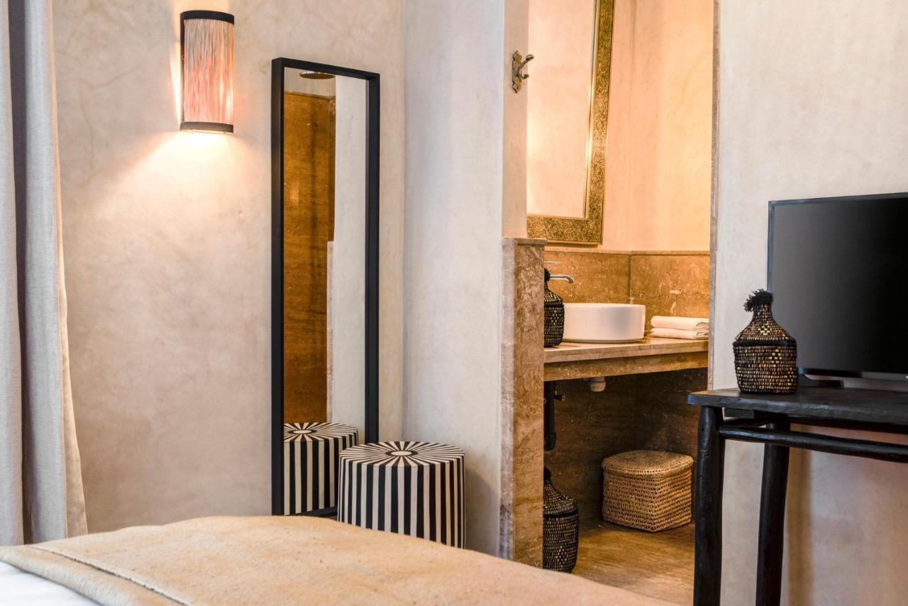 Hôtel Oasis Dakhla Bagian luar foto