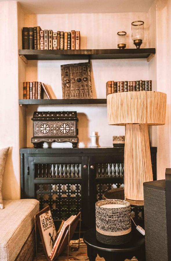 Hôtel Oasis Dakhla Bagian luar foto